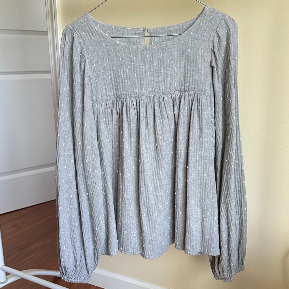 Chic Light Gray Long Sleeve Blouse